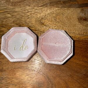 Ring box Pink Velvet Ring Box